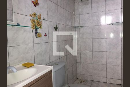 Banheiro de apartamento para alugar com 2 quartos, 60m² em Mussurunga Ii, Salvador