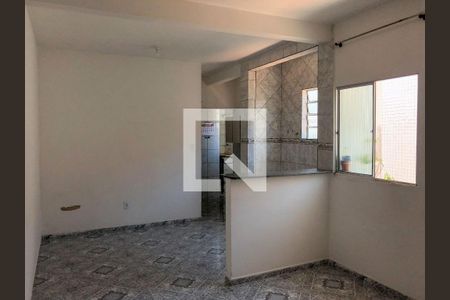 Cozinha de apartamento para alugar com 2 quartos, 60m² em Mussurunga Ii, Salvador