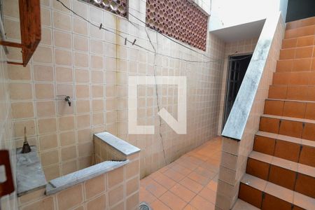 Casa à venda com 150m², 3 quartos e sem vagaÁrea de Serviço