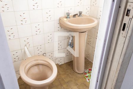 Banheiro de apartamento para alugar com 1 quarto, 32m² em Campo Grande, Rio de Janeiro