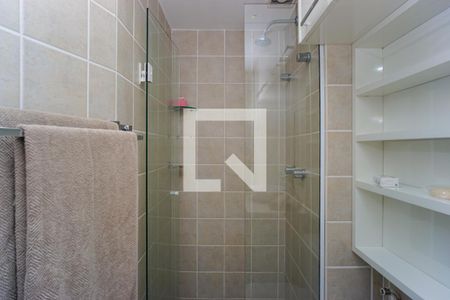 Apartamento à venda com 70m², 2 quartos e 2 vagasBanheiro da Suíte 2