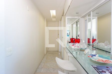 Sala de apartamento à venda com 2 quartos, 70m² em Barra da Tijuca, Rio de Janeiro