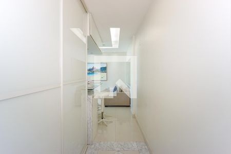 Sala de apartamento à venda com 2 quartos, 70m² em Barra da Tijuca, Rio de Janeiro