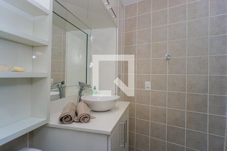 Apartamento à venda com 70m², 2 quartos e 2 vagasBanheiro da Suíte 2