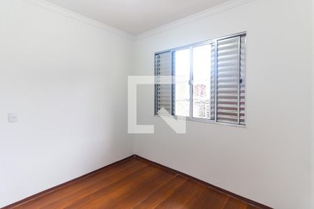 Quarto 1 de apartamento para alugar com 2 quartos, 45m² em Jardim Rizzo, São Paulo