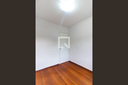 Quarto 1 de apartamento para alugar com 2 quartos, 45m² em Jardim Rizzo, São Paulo
