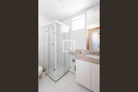 Apartamento para alugar com 95m², 3 quartos e 2 vagas Apartamento para alugar com 95m², 3 quartos e 2 vagasBanheiro da Suite