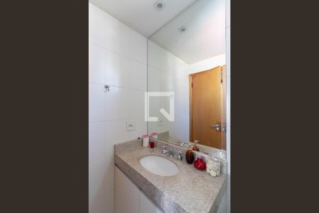 Apartamento para alugar com 95m², 3 quartos e 2 vagas Apartamento para alugar com 95m², 3 quartos e 2 vagasBanheiro