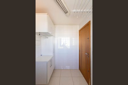 Apartamento para alugar com 95m², 3 quartos e 2 vagas Apartamento para alugar com 95m², 3 quartos e 2 vagasArea de Serviço