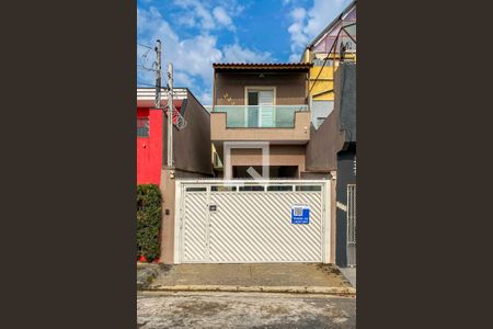 Casa à venda com 153m², 2 quartos e 3 vagasFachada