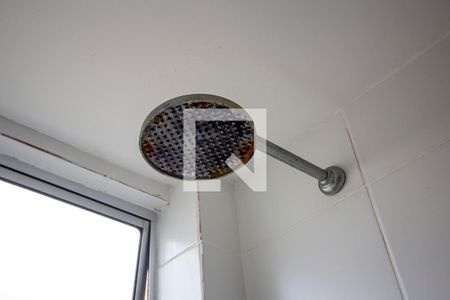 Apartamento para alugar com 46m², 2 quartos e sem vagaDetalhe do banheiro