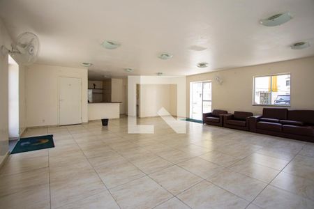 Apartamento para alugar com 46m², 2 quartos e sem vagaÁrea comum - Salão de festas