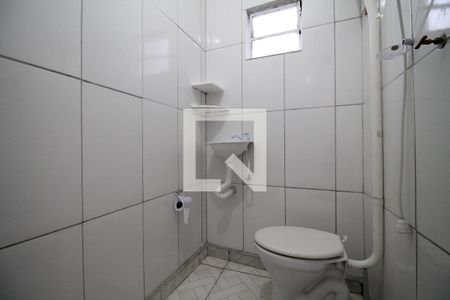 Casa para alugar com 25m², 1 quarto e sem vagaBanheiro