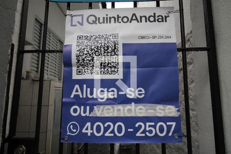 Fachada  de casa para alugar com 1 quarto, 25m² em Vila Talarico, São Paulo