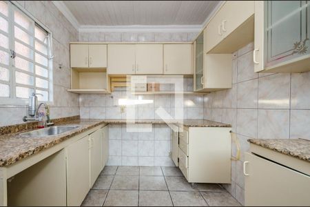 Casa para alugar com 222m², 4 quartos e 2 vagasCozinha