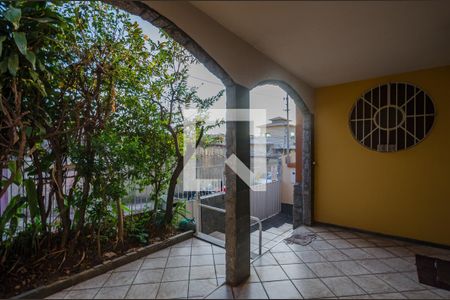 Casa para alugar com 222m², 4 quartos e 2 vagasVaranda da Sala - entrada