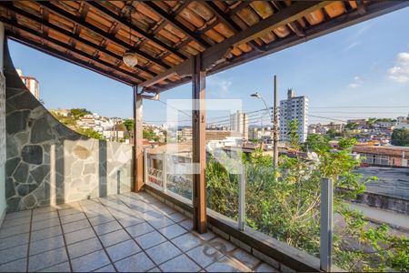 Casa para alugar com 222m², 4 quartos e 2 vagasVaranda da Suíte 2