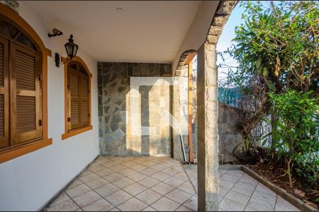 Casa para alugar com 222m², 4 quartos e 2 vagasVaranda da Sala - entrada