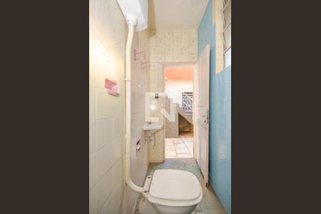 Casa para alugar com 222m², 4 quartos e 2 vagasBanheiro de Serviço