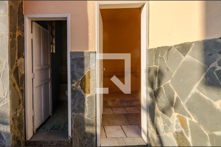 Casa para alugar com 222m², 4 quartos e 2 vagasBanheiro de Serviço