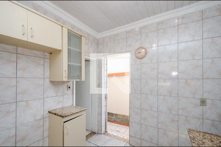 Casa para alugar com 222m², 4 quartos e 2 vagasCozinha