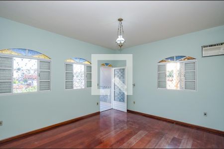 Casa para alugar com 222m², 4 quartos e 2 vagasSuíte 2 piso 2