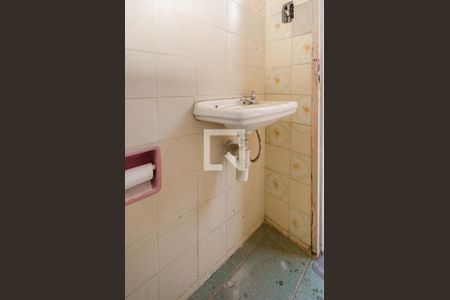 Casa para alugar com 222m², 4 quartos e 2 vagasBanheiro de Serviço