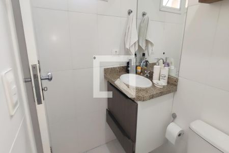 Casa de condomínio à venda com 65m², 2 quartos e 1 vaga Casa de condomínio à venda com 65m², 2 quartos e 1 vagaBanheiro da Suíte 1