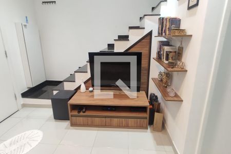 Sala de casa de condomínio à venda com 2 quartos, 65m² em Vila Ema, São Paulo