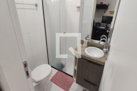 Casa de condomínio à venda com 65m², 2 quartos e 1 vaga Casa de condomínio à venda com 65m², 2 quartos e 1 vagaBanheiro da Suíte 2