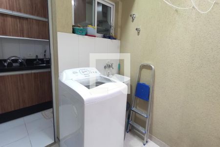 Casa de condomínio à venda com 65m², 2 quartos e 1 vaga Casa de condomínio à venda com 65m², 2 quartos e 1 vagaÁrea de Serviço