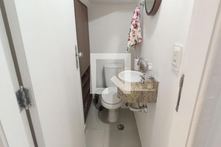 Casa de condomínio à venda com 65m², 2 quartos e 1 vaga Casa de condomínio à venda com 65m², 2 quartos e 1 vagaLavabo