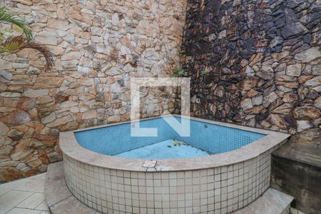 Casa à venda com 370m², 3 quartos e 4 vagasPiscina