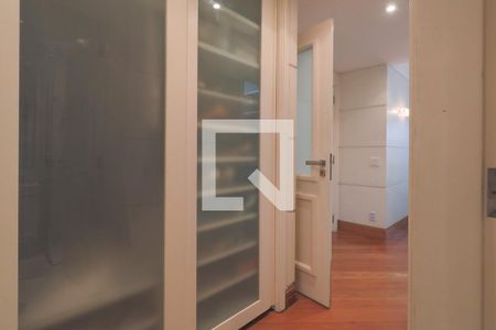 Casa à venda com 370m², 3 quartos e 4 vagasSuíte 2