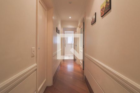 Casa à venda com 370m², 3 quartos e 4 vagasCorredor