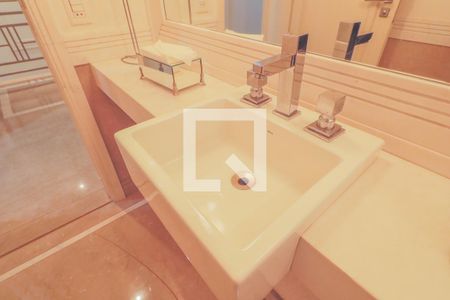 Casa à venda com 370m², 3 quartos e 4 vagasLavabo 2