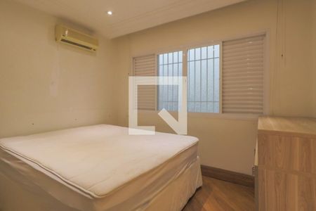 Casa à venda com 370m², 3 quartos e 4 vagasSuíte 1