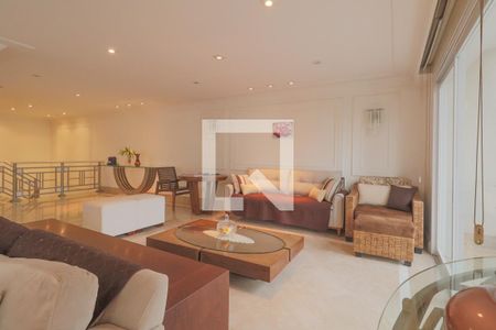 Casa à venda com 370m², 3 quartos e 4 vagasSala de TV