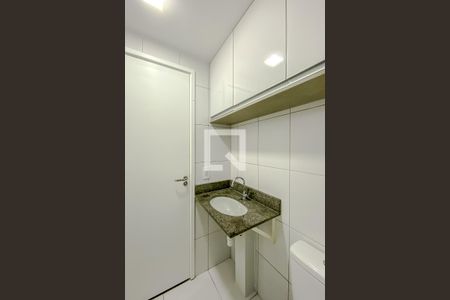 Apartamento à venda com 38m², 2 quartos e 1 vaga Apartamento à venda com 38m², 2 quartos e 1 vagaBanheiro