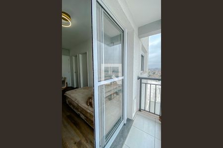 Apartamento à venda com 38m², 2 quartos e 1 vaga Apartamento à venda com 38m², 2 quartos e 1 vagaSacada