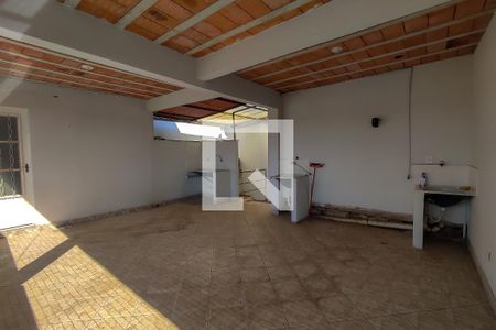 Área de Serviço de apartamento para alugar com 2 quartos, 60m² em Sagrada Família, Belo Horizonte