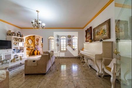 Sala de casa à venda com 4 quartos, 400m² em Vila Pires, Santo André