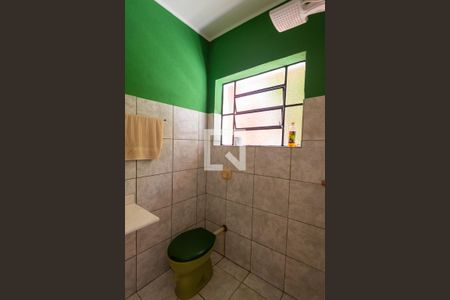 Casa para alugar com 320m², 3 quartos e 2 vagasBanheiro 2