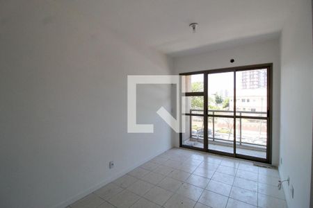 Sala de apartamento para alugar com 2 quartos, 55m² em Pilares, Rio de Janeiro