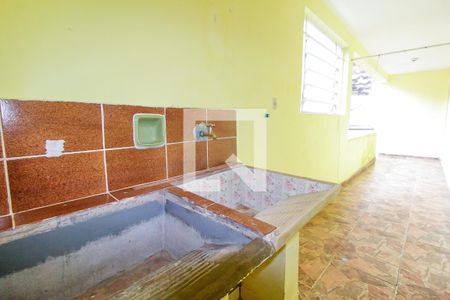 Casa para alugar com 50m², 1 quarto e sem vagaÁrea de Serviço