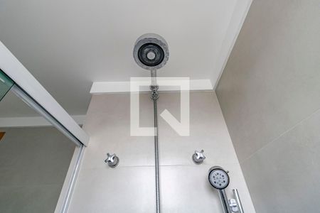 Apartamento à venda com 140m², 3 quartos e 2 vagas Apartamento à venda com 140m², 3 quartos e 2 vagasBanheiro 03 da Suíte 03 - Chuveiro