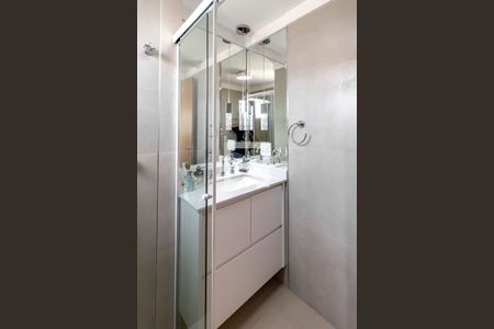 Apartamento à venda com 140m², 3 quartos e 2 vagas Apartamento à venda com 140m², 3 quartos e 2 vagasBanheiro 02 da Suíte 02