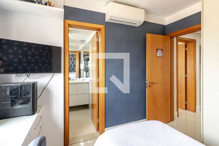 Apartamento à venda com 140m², 3 quartos e 2 vagas Apartamento à venda com 140m², 3 quartos e 2 vagasQuarto 02 Suíte