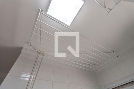 Apartamento à venda com 140m², 3 quartos e 2 vagas Apartamento à venda com 140m², 3 quartos e 2 vagasÁrea de Serviço - Varal