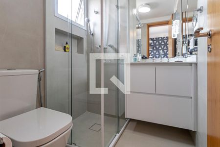 Apartamento à venda com 140m², 3 quartos e 2 vagas Apartamento à venda com 140m², 3 quartos e 2 vagasBanheiro 02 da Suíte 02